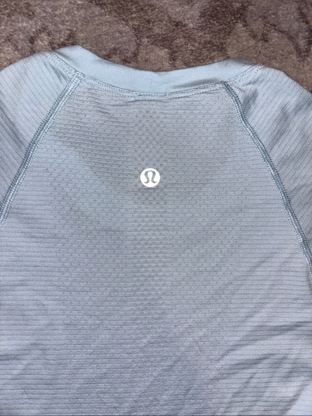 lululemon athletica light blue long sleeve top - Picture 2 of 4